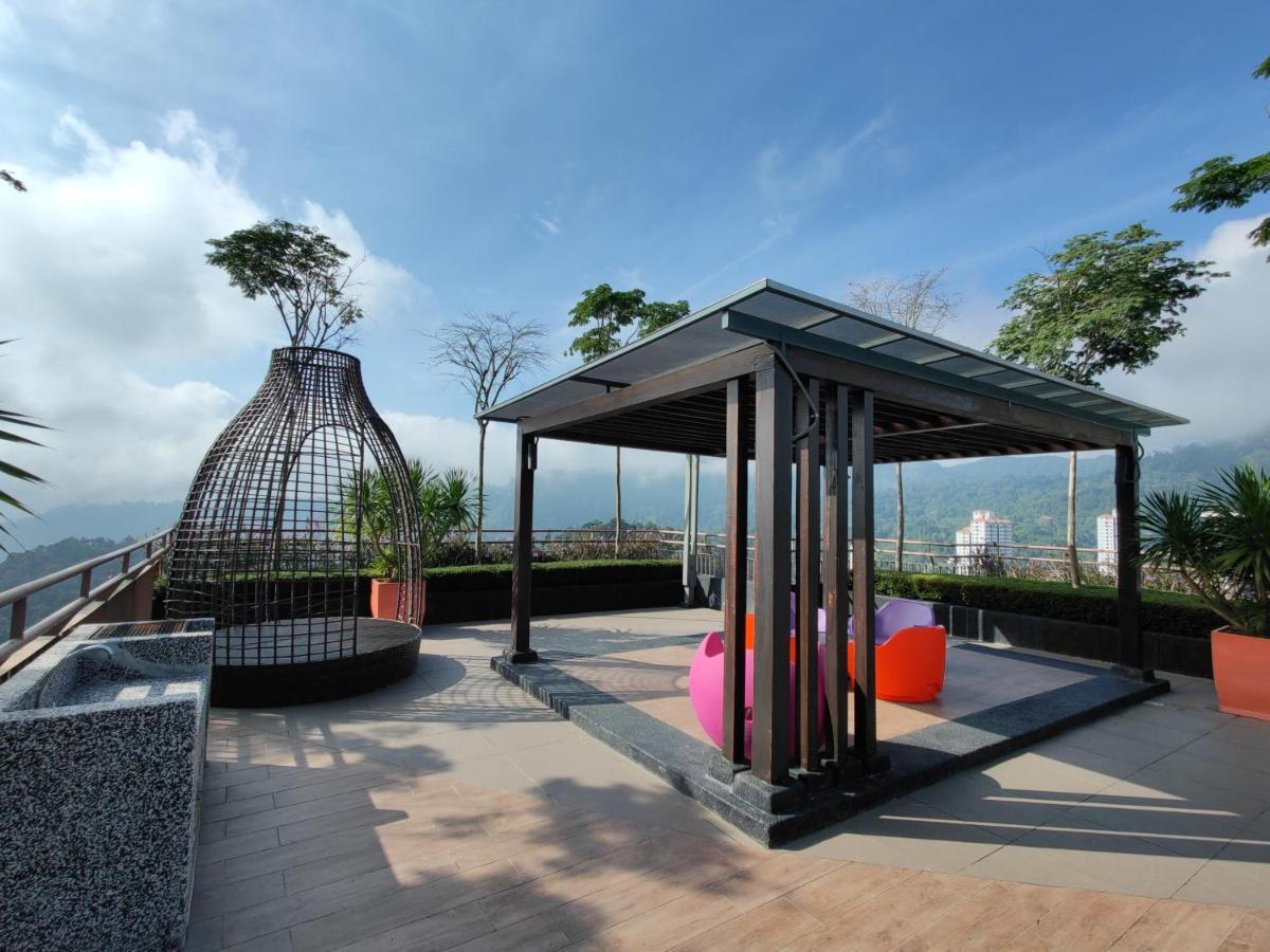 Friends & Family Apartment At Midhill Genting 8Pax Free Wifi Dataran Tinggi Genting Bagian luar foto