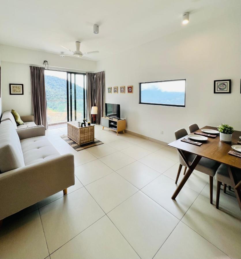 Friends & Family Apartment At Midhill Genting 8Pax Free Wifi Dataran Tinggi Genting Bagian luar foto